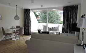 Nur 200 Meter zum Strand: Bel Etage Bergstraße 35 mit Terrasse